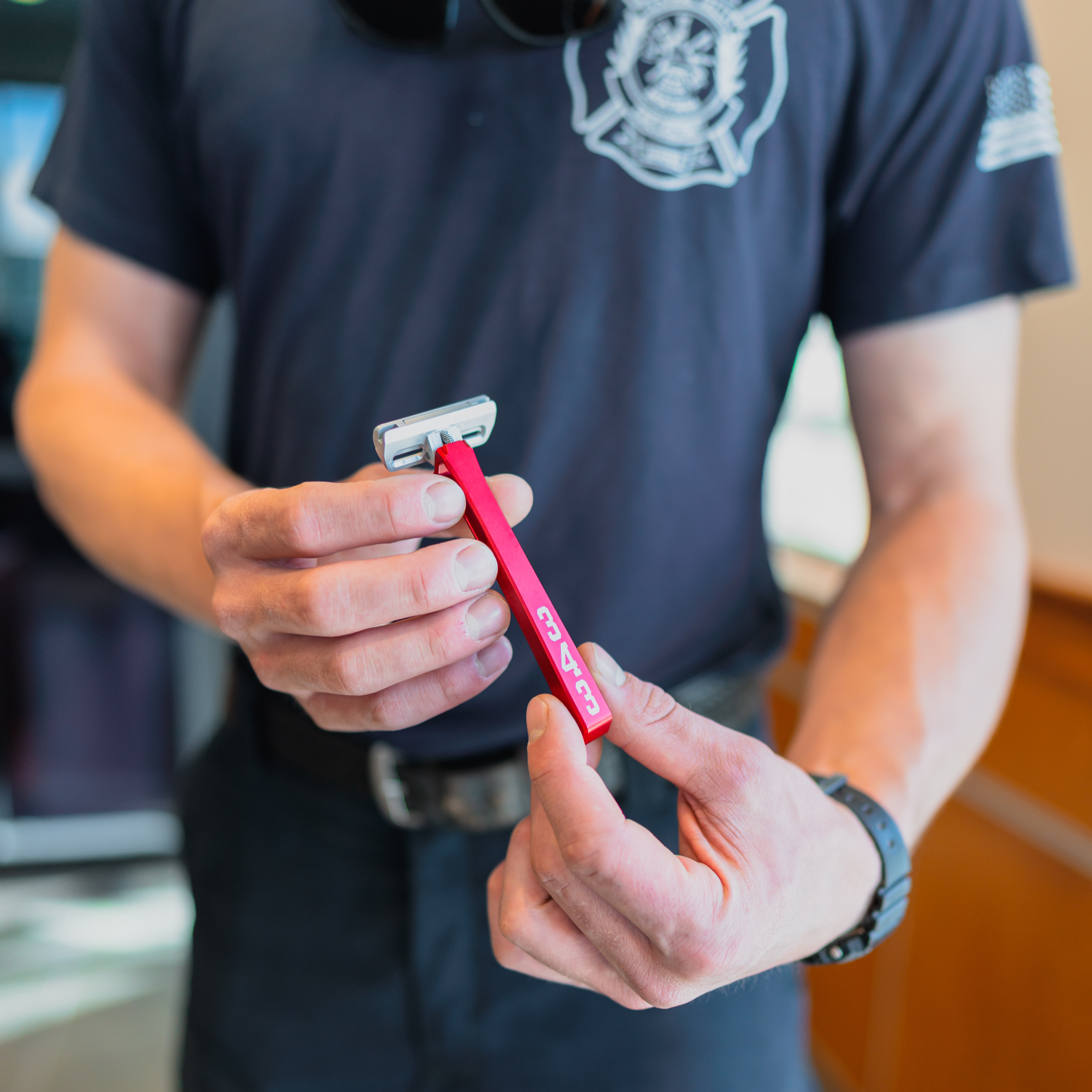 343 Firefighter Razor