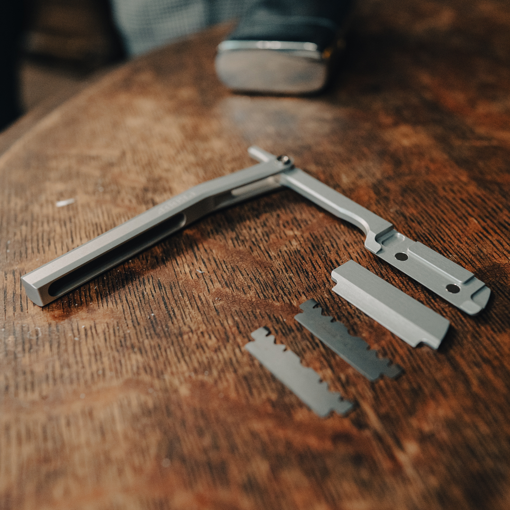 Proof Straight Razor